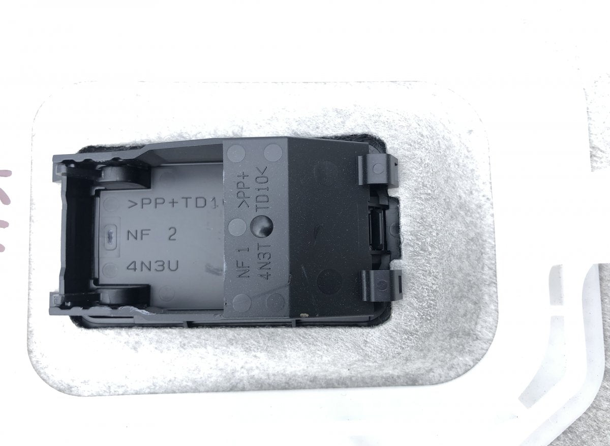 6433033A90C1 Parcel shelf LEXUS ES VII (2018-)