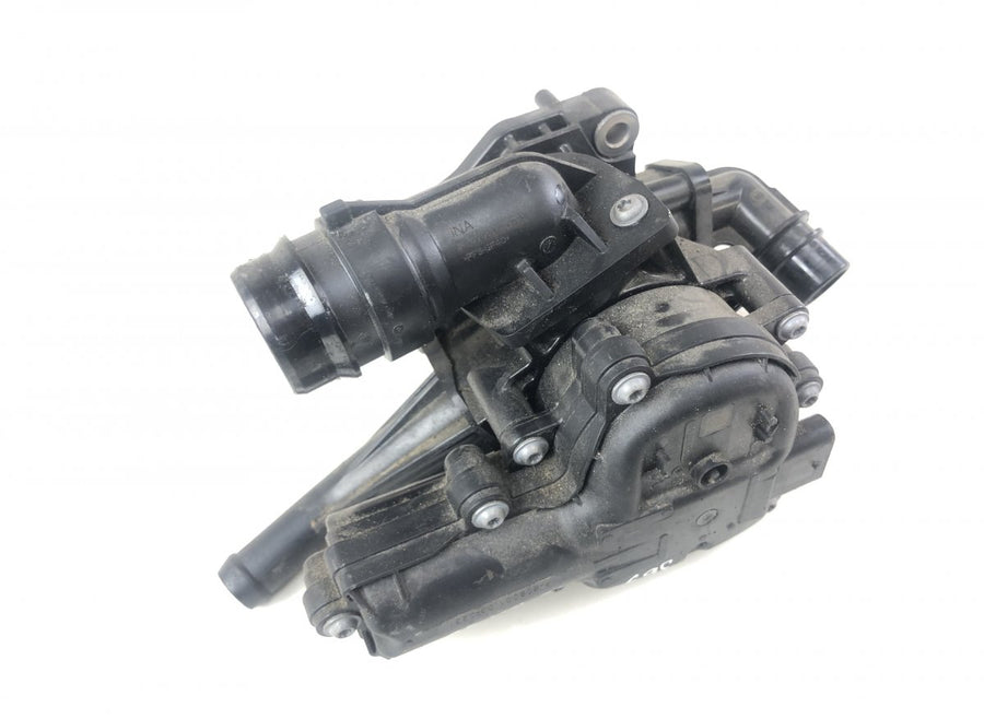 256002M810 Thermostat housing KIA SPORTAGE V (NQ5) (2021-)