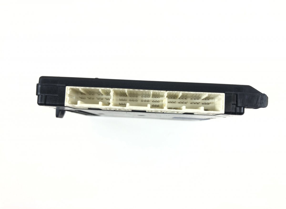 2380005791 Fuse box TOYOTA PRIUS III PLUS (XW40) (2011-2021)