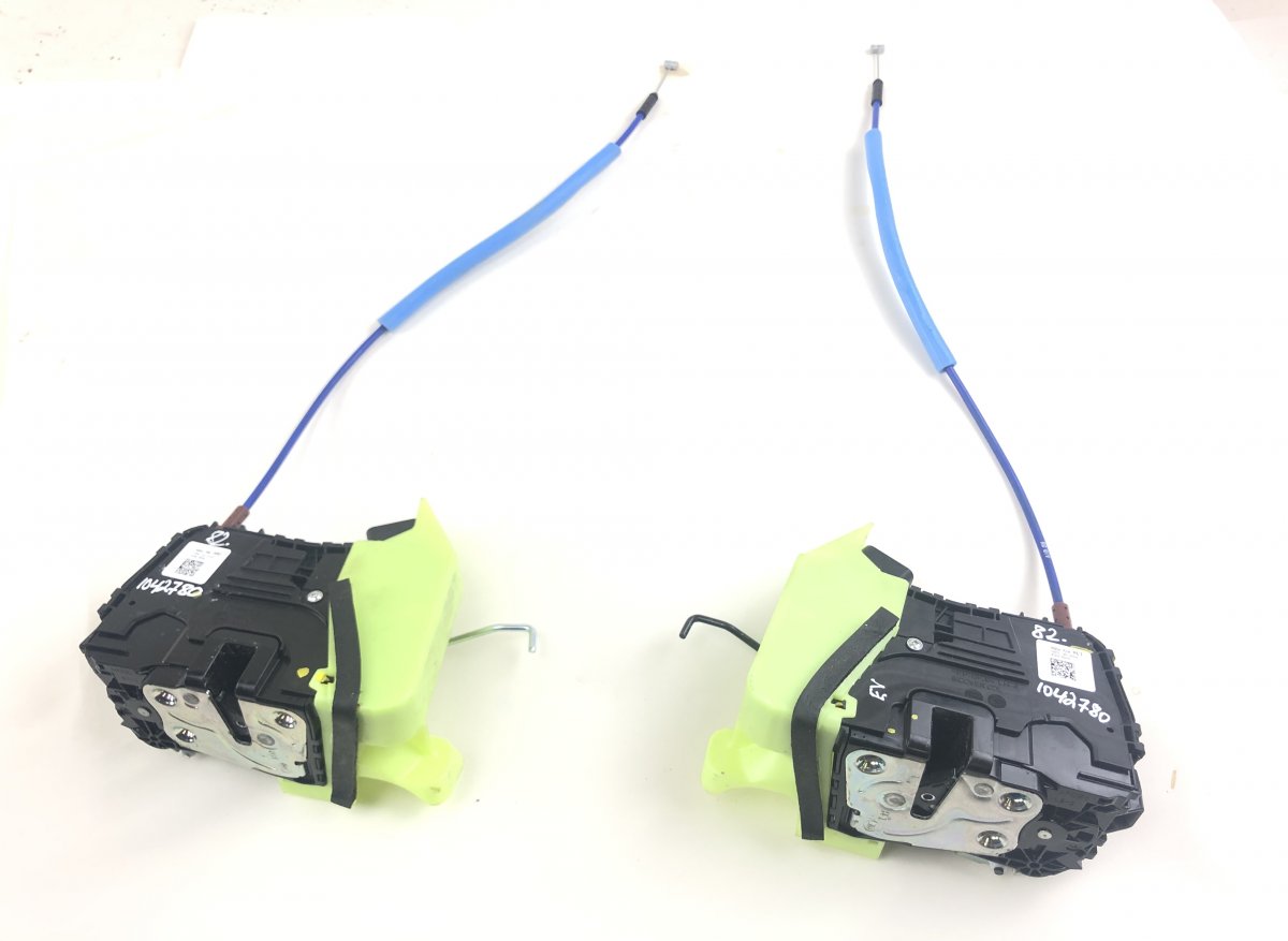 81310R2010 Set of door locks (latches) KIA SPORTAGE V (NQ5) (2021-)