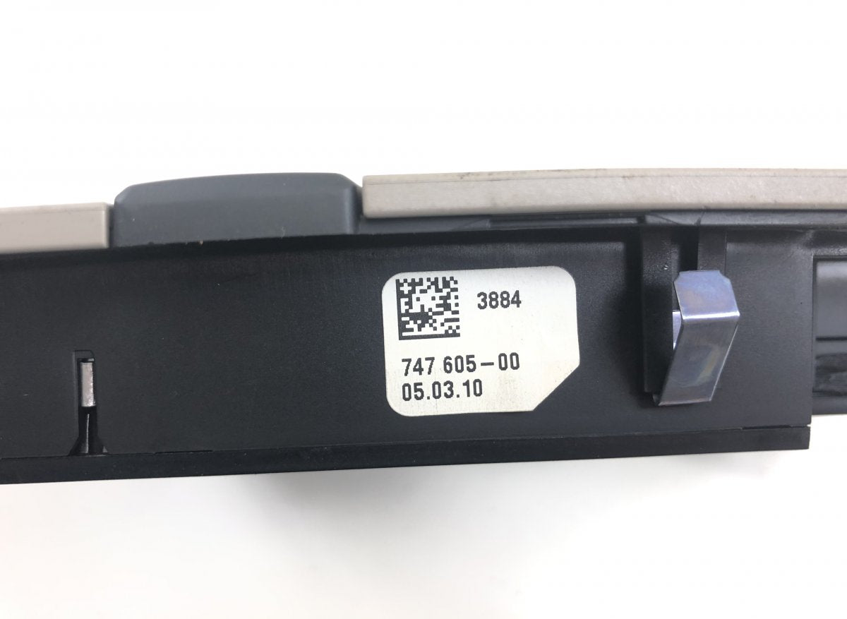 9225955 Interior Lighting Front BMW X5 (E70) (2007-2013)