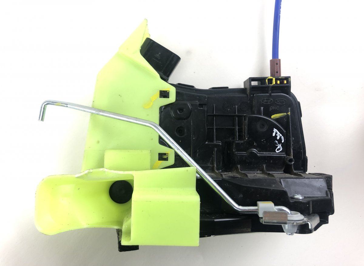 81310R2010 Set of door locks (latches) KIA SPORTAGE V (NQ5) (2021-)