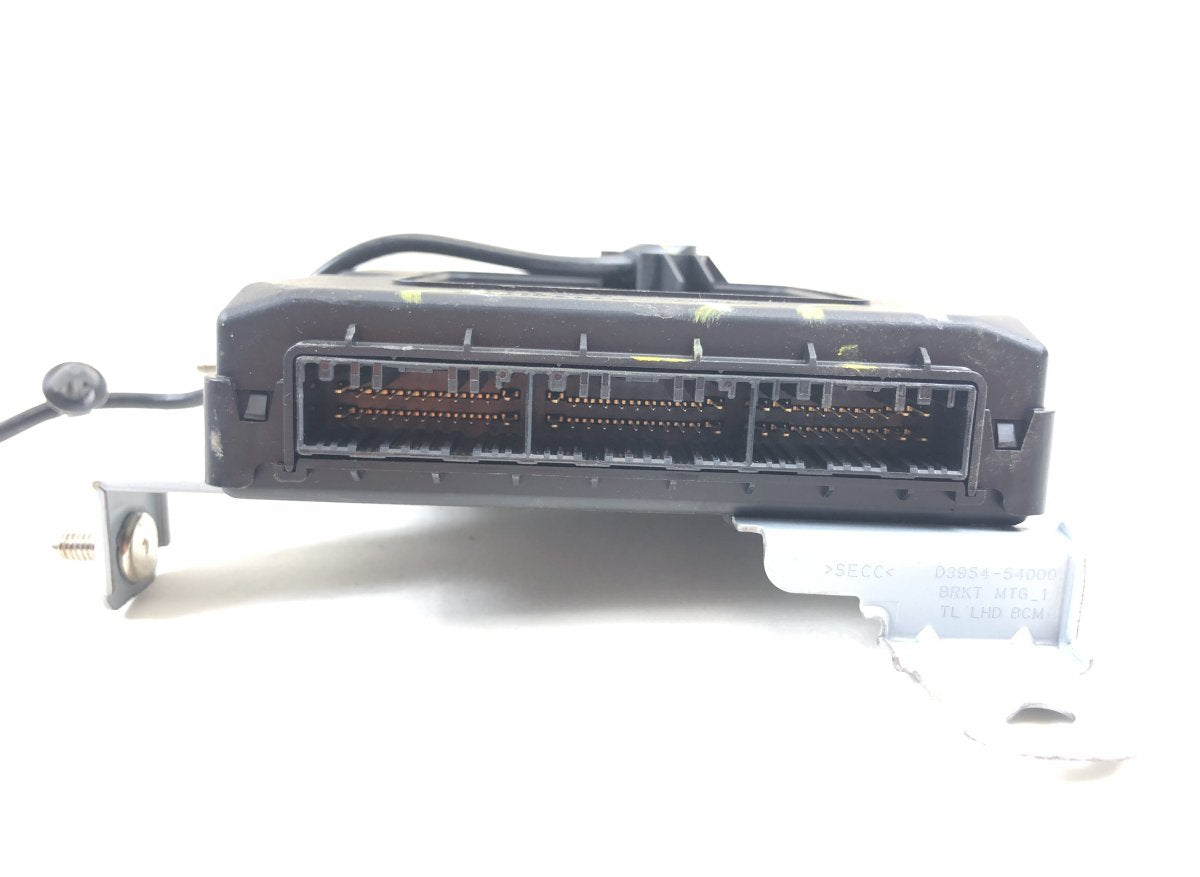 95400D7240 Body control module (BCM) HYUNDAI TUCSON III (TL) (2015-2021)