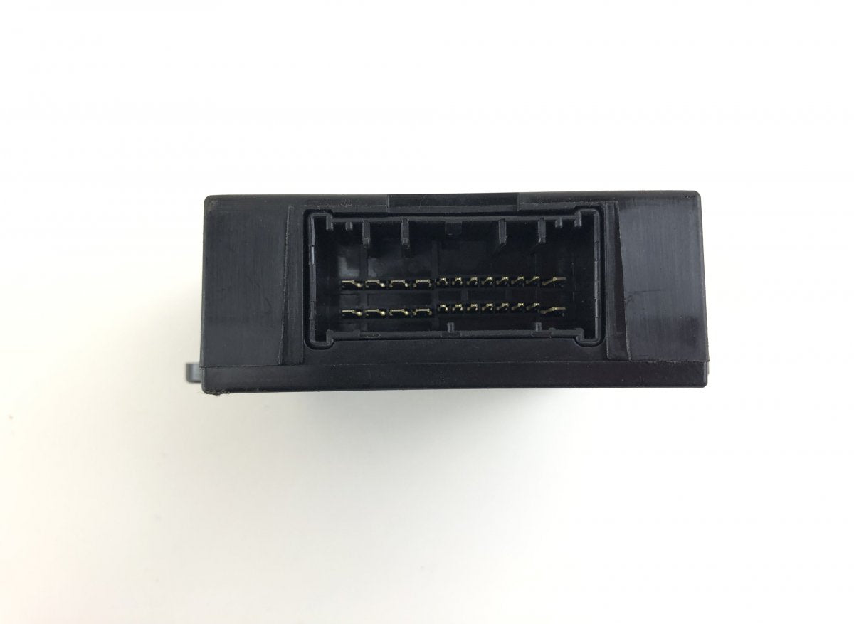89590D4600 Seat heting control unit KIA OPTIMA IV (JF) (2015-2020)