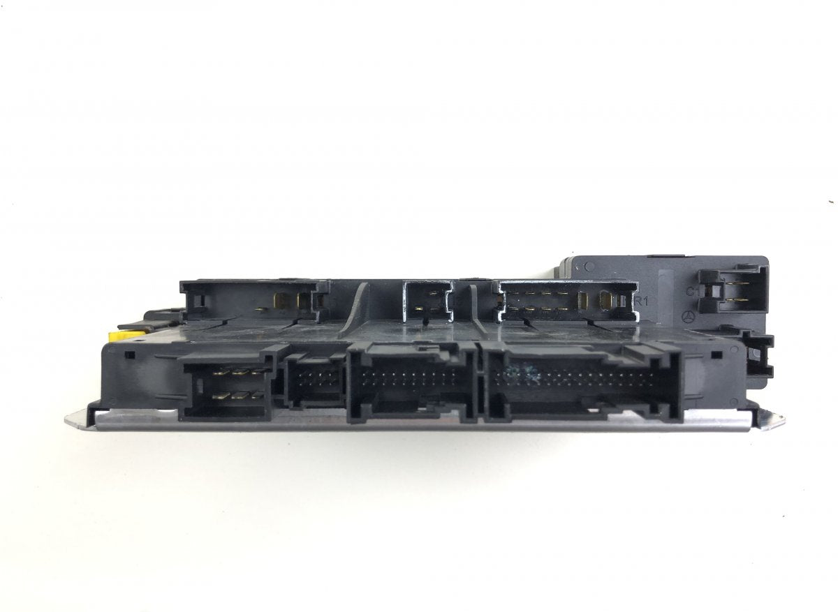 10091518 Fuse box MERCEDES-BENZ SL-CLASS (R230) (2001-2012)