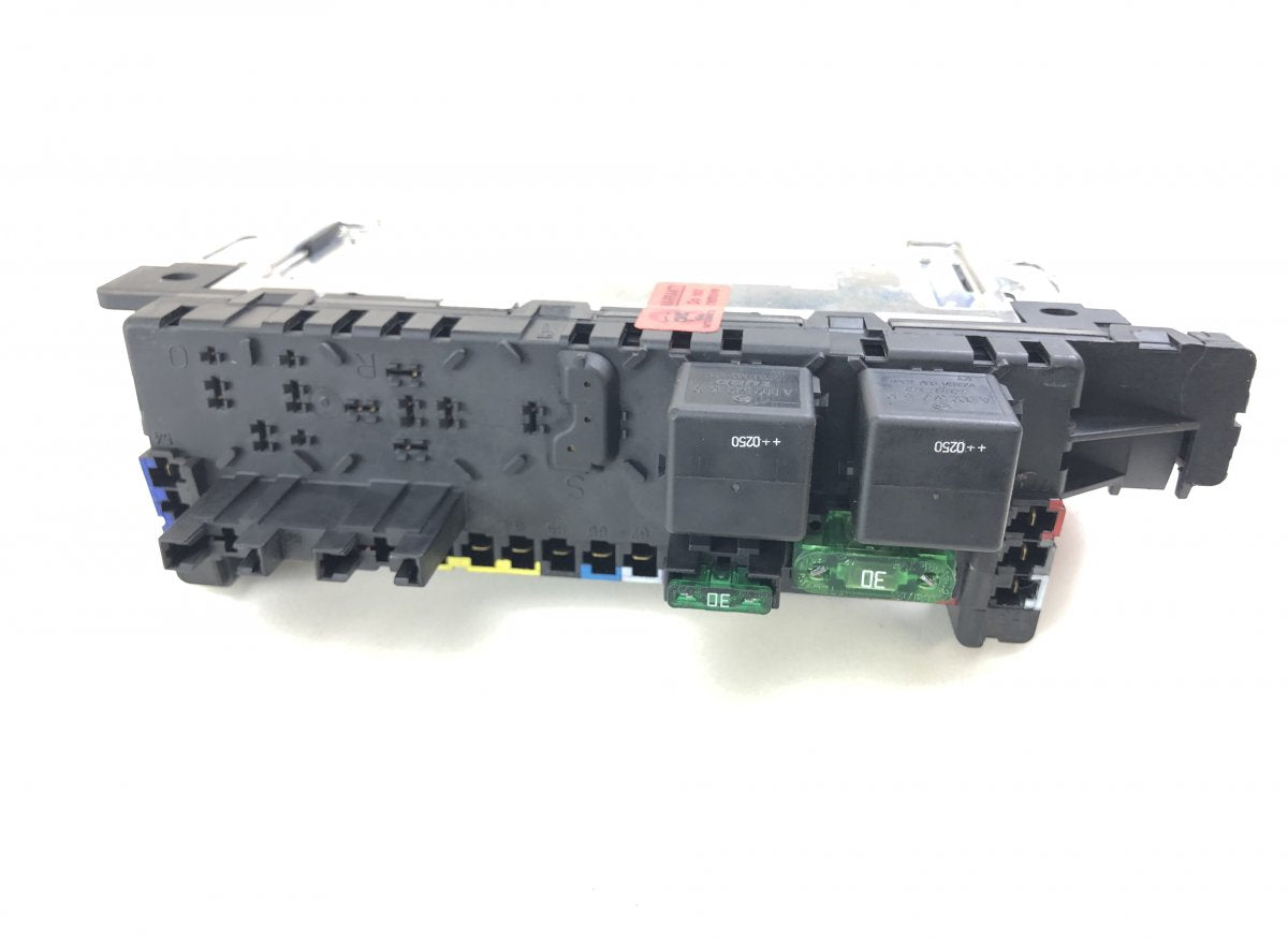 05045139 05045135 05045131 Fuse box MERCEDES-BENZ SL-CLASS (R230) (2001-2012)