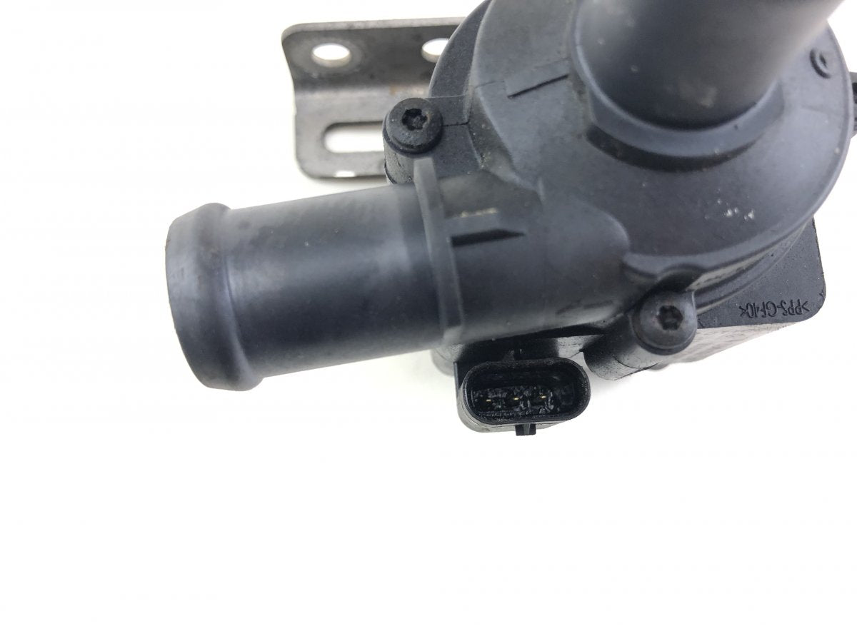 925164GA0A Water Pump NISSAN NV400 (2011-2021)
