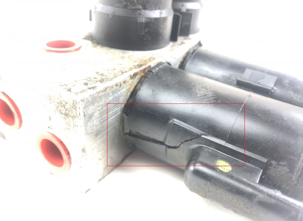 A2203200358 A2203201258 Air suspension / self-levelling suspension, other MERCEDES-BENZ SL-CLASS (R230) (2001-2012)