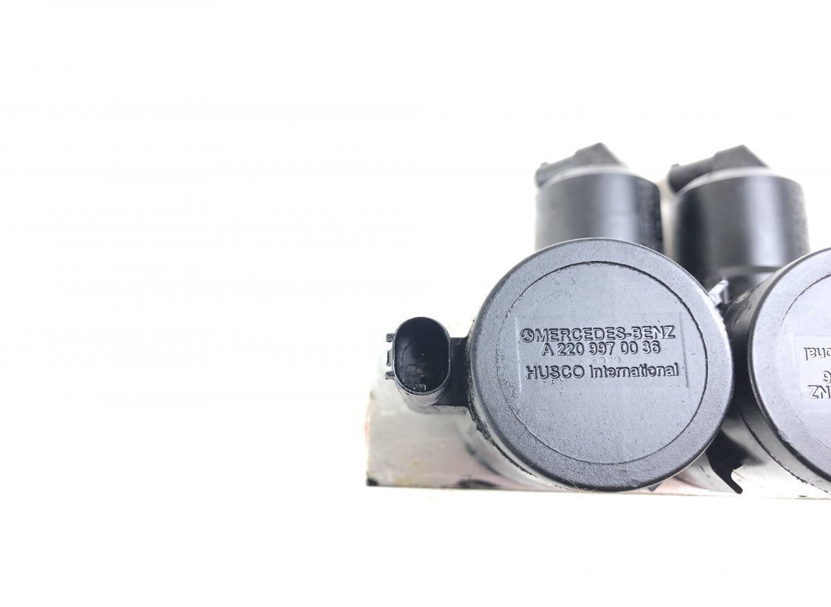 A2203200358 A2203201258 Air suspension / self-levelling suspension, other MERCEDES-BENZ SL-CLASS (R230) (2001-2012)
