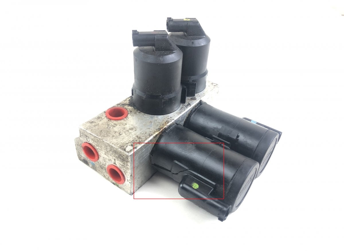 A2203200358 A2203201258 Air suspension / self-levelling suspension, other MERCEDES-BENZ SL-CLASS (R230) (2001-2012)