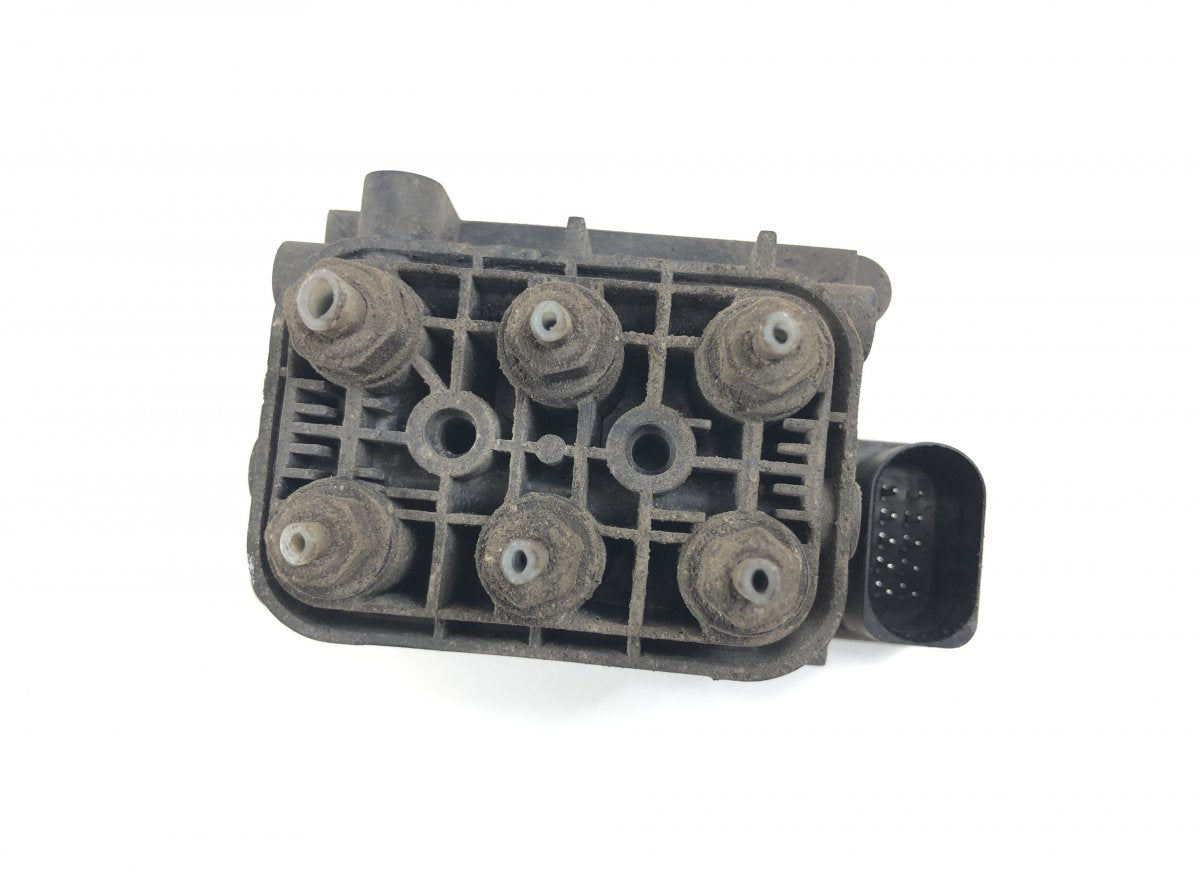 A2123200358 Air suspension valve block MERCEDES-BENZ S-CLASS (W221) (2005-2013)