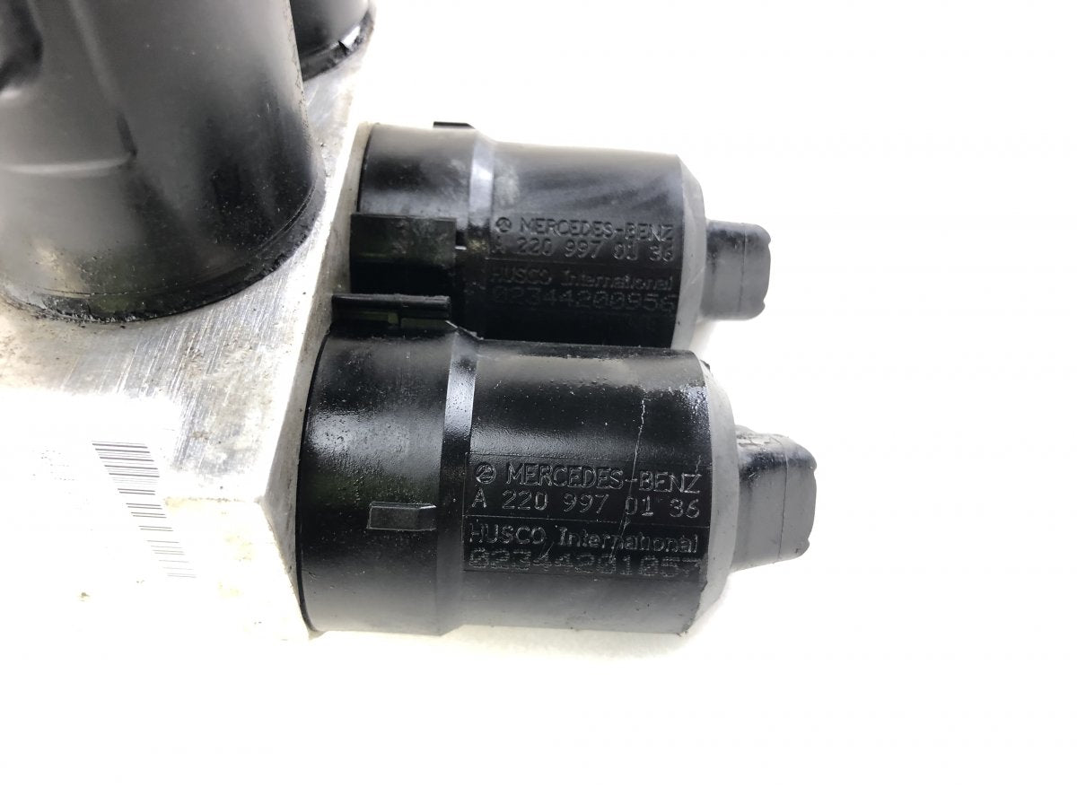 A2203200358 A2203201258 Air suspension / self-levelling suspension, other MERCEDES-BENZ SL-CLASS (R230) (2001-2012)