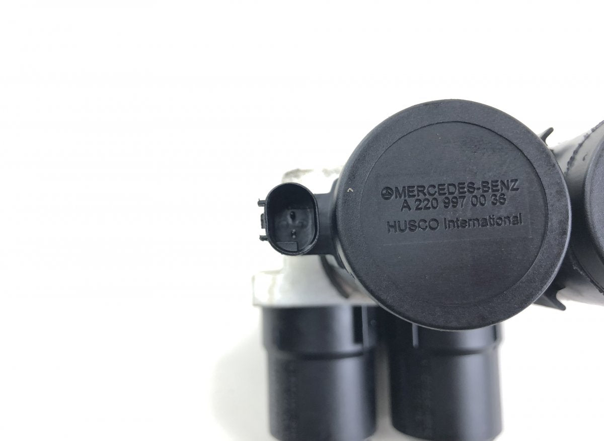 A2203200358 A2203201258 Air suspension / self-levelling suspension, other MERCEDES-BENZ SL-CLASS (R230) (2001-2012)