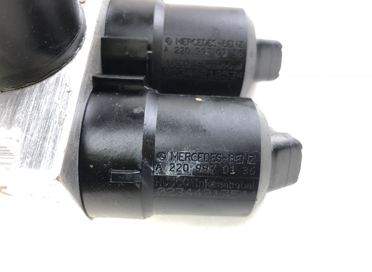 A2203200358 A2203201258 Air suspension / self-levelling suspension, other MERCEDES-BENZ SL-CLASS (R230) (2001-2012)