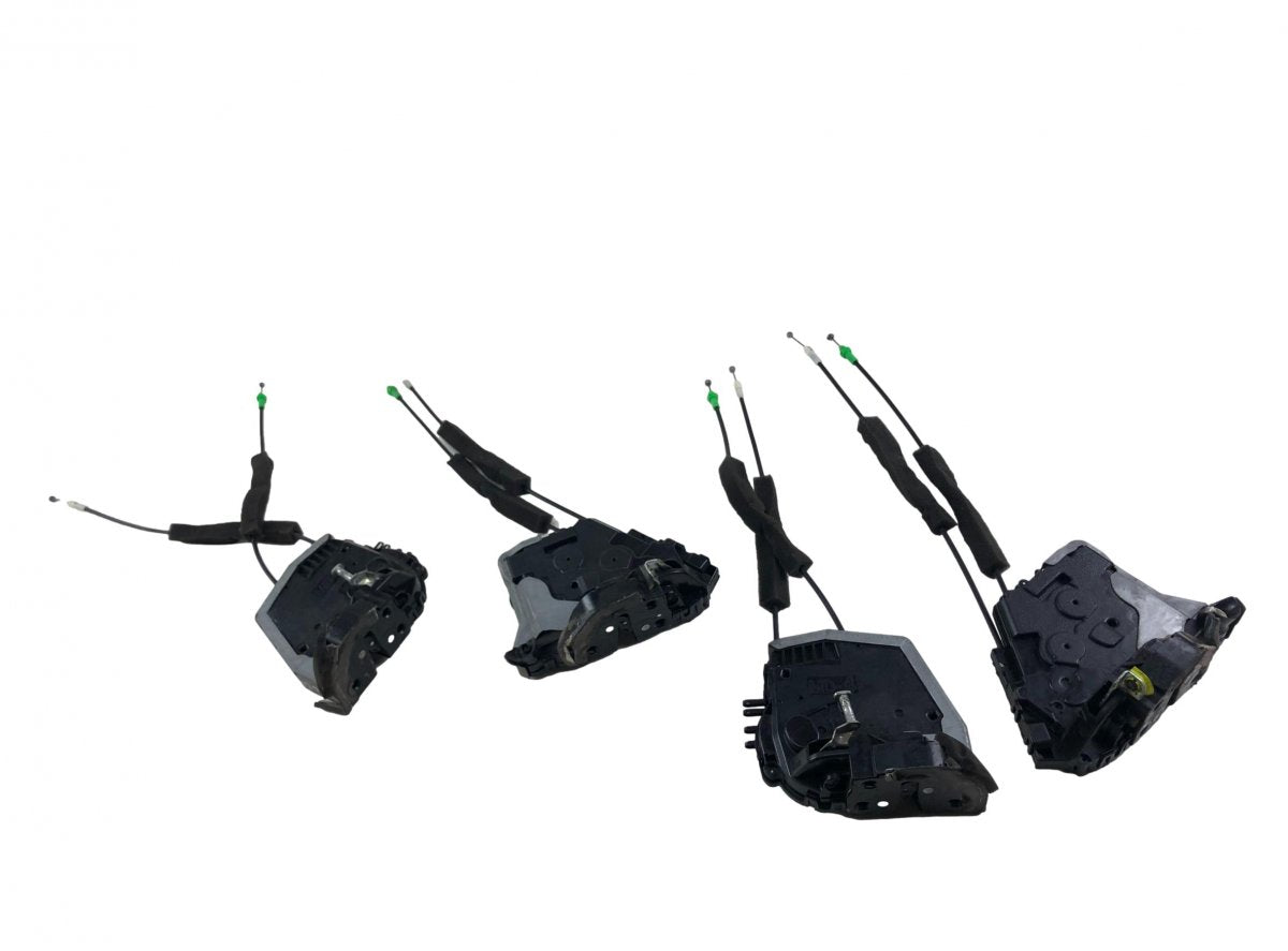 6904030A20 Set of door locks (latches) LEXUS GS III (2005-2011)
