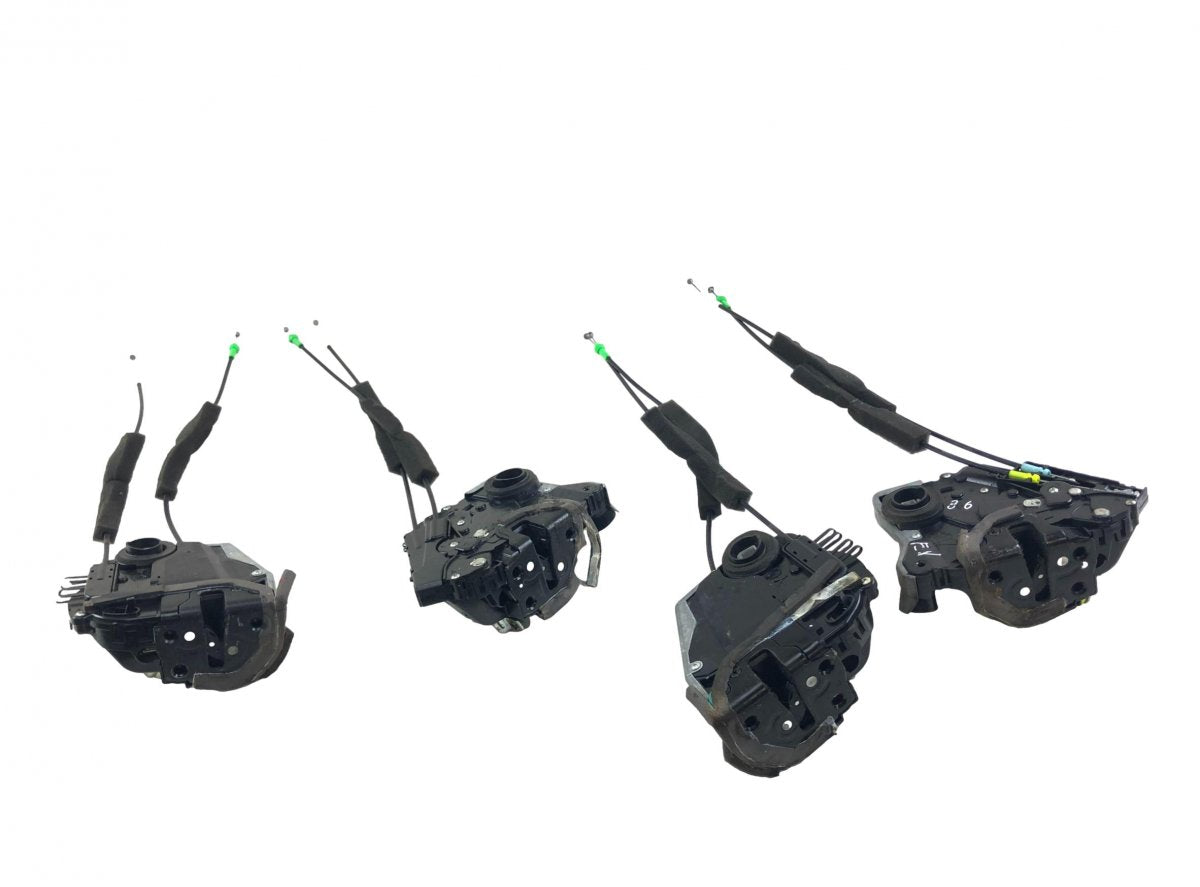 6904030A20 Set of door locks (latches) LEXUS GS III (2005-2011)