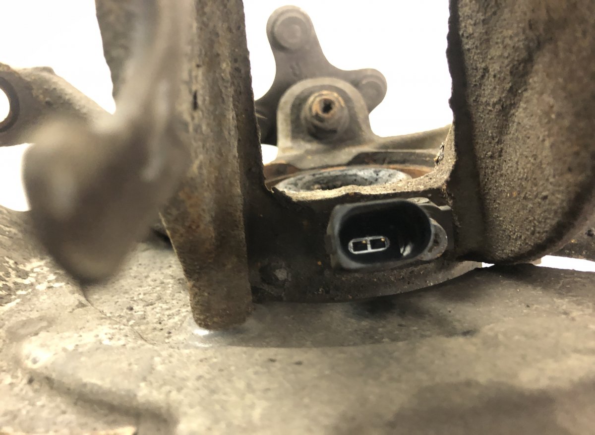 2Q0407255M Wheel bearing housing front left SKODA SCALA (NW1) (2019-)