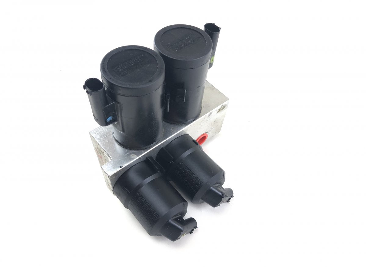 A2203200358 A2203201258 Air suspension / self-levelling suspension, other MERCEDES-BENZ SL-CLASS (R230) (2001-2012)