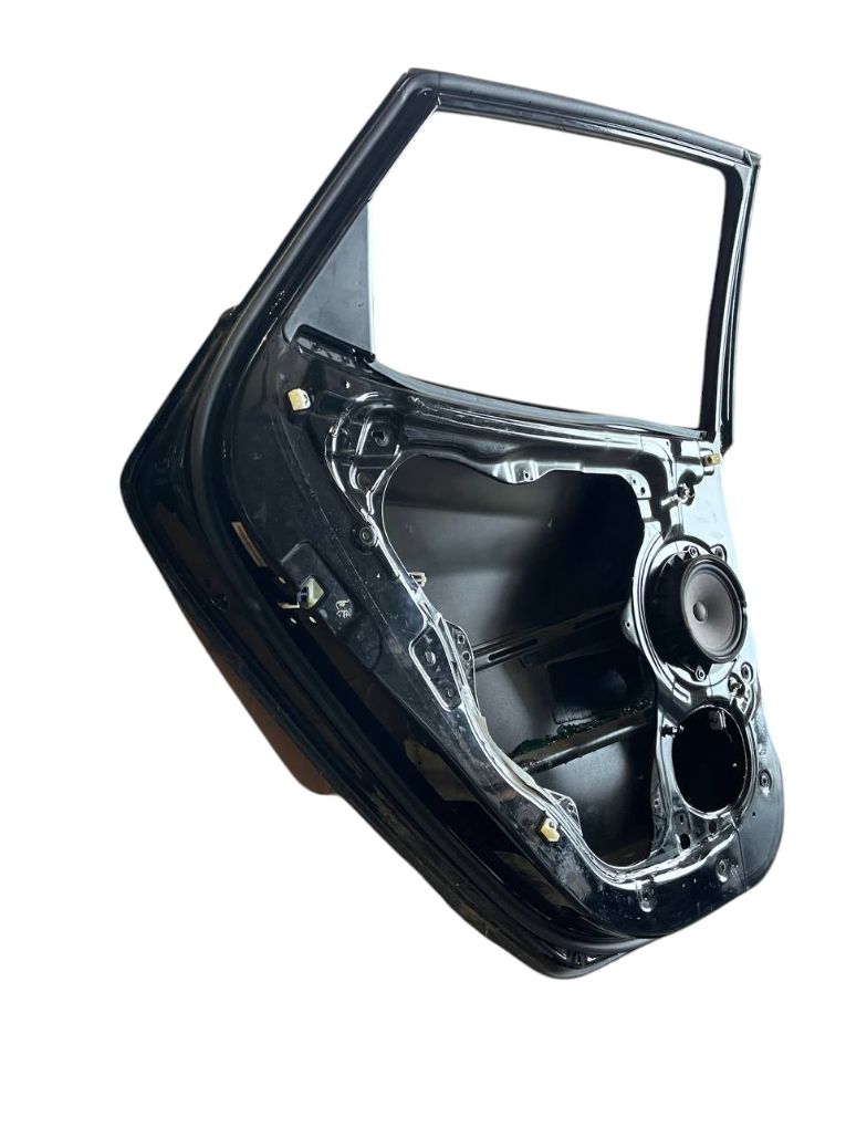 Door Rear Left HYUNDAI TUCSON II / ix35 I (LM) (2009-2017)