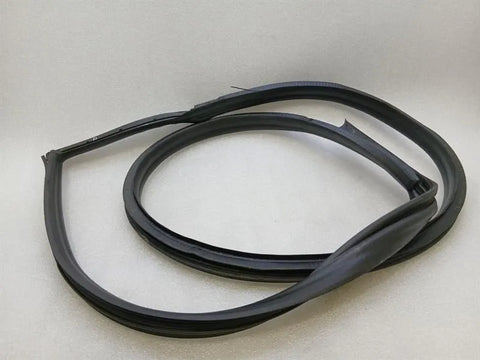Porsche Cayman 718 Door Seal 98153707602 RH Door Seals -