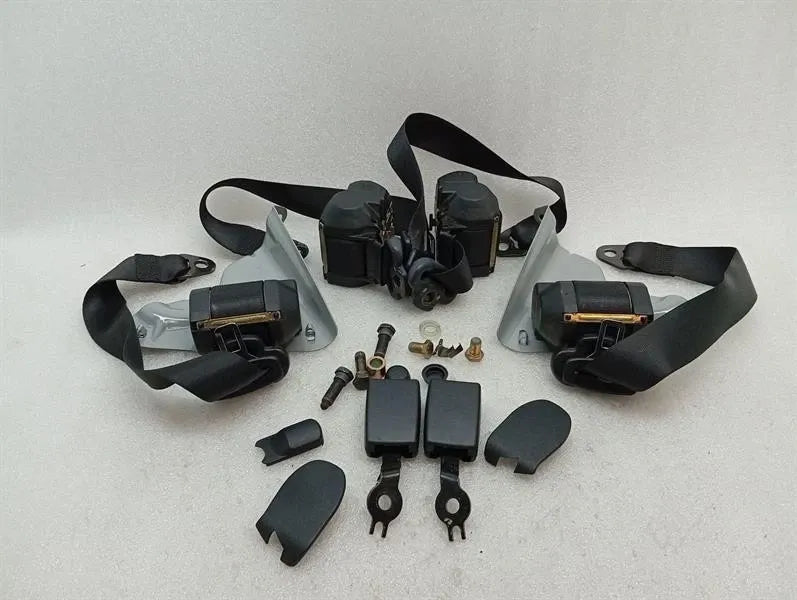 Porsche 911 996 Seatbelt Set 99680303300 Seat Belt Set Coupe-