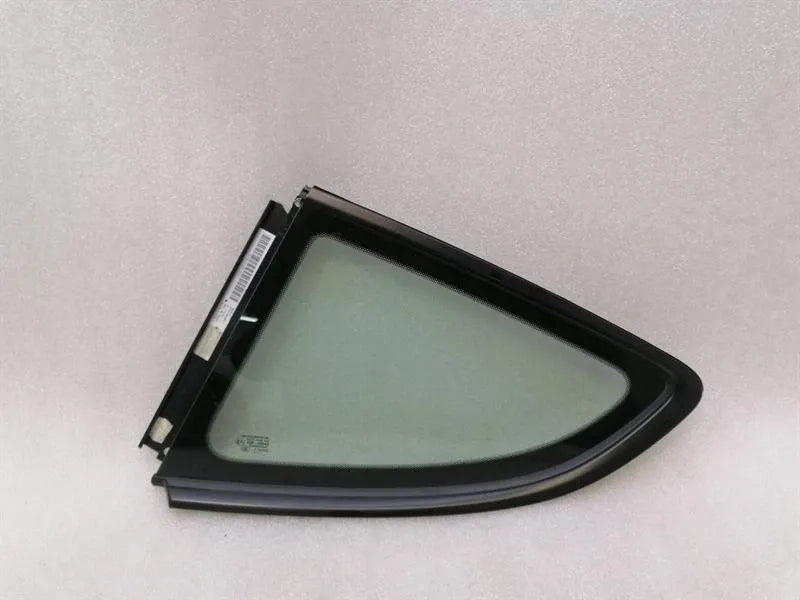 Porsche Cayman 718 Left Rear 1/4 Glass 98154311108 Door Glass 1/4 Rear LH-