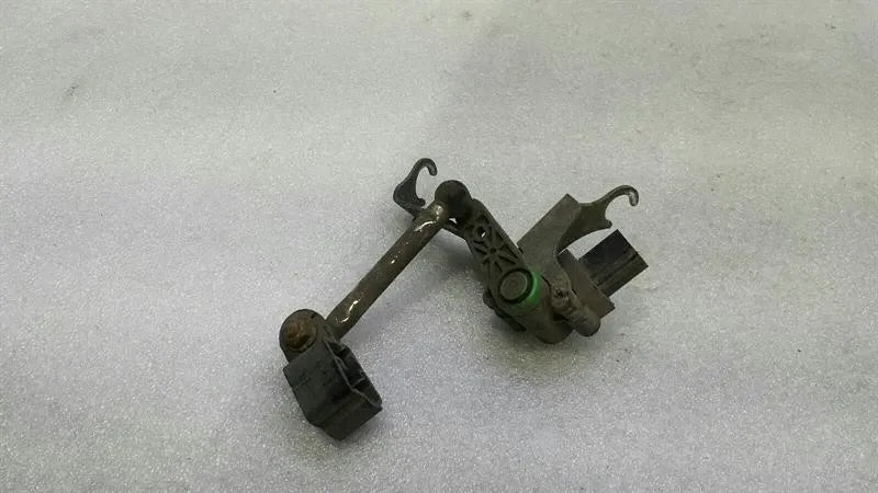 Porsche 911 991 Front Left Level Sensor 99163138100 Level Sensor Front Left-