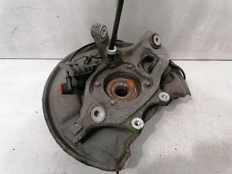 Mercedes C Class W204 Left Rear Hub A2043501341 Wheel Bearing Housing Rear Left -