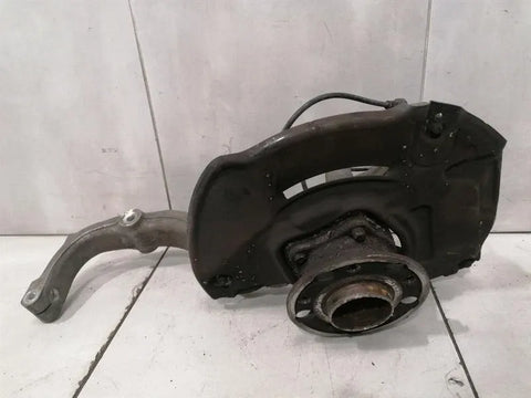 Mercedes S-Class W222 Right Front Hub A2223322001 Wheel Bearing Housing Front Right-