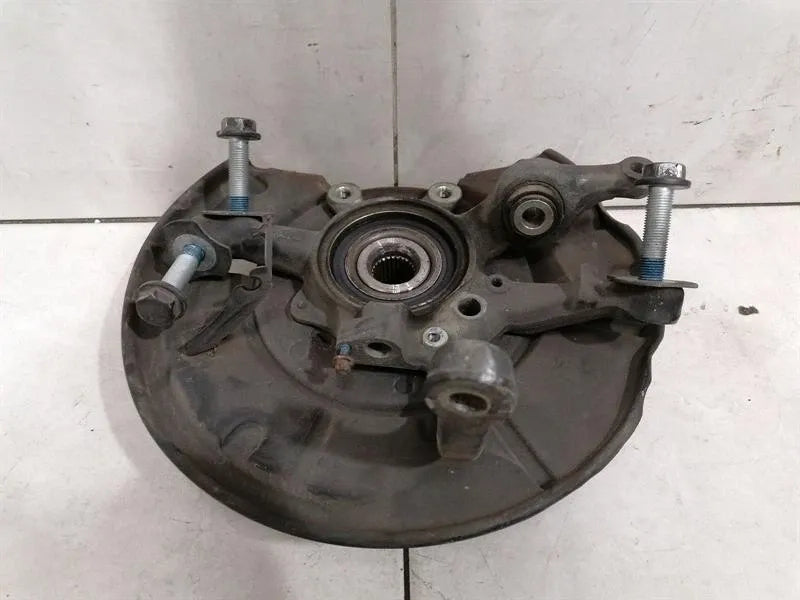 Mercedes S-Class W220 Right Rear Hub A2203503041 Wheel Bearing Housing Rear Right -