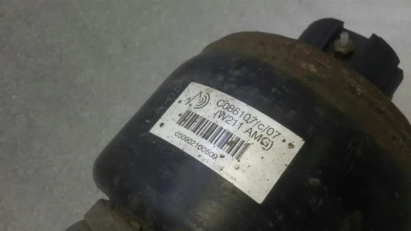 Mercedes CLS W219 shock absorber front right A2113208413 shock absorber front-