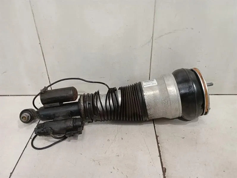 Mercedes CL63 AMG W217 shock absorber rear right A2173204400 shock absorber rear-
