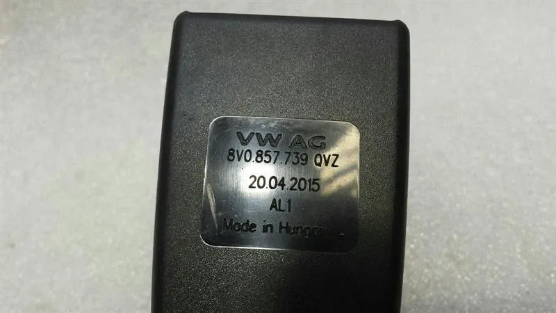 Audi RS3 8V rear belt buckle 8V0857739 belt buckle -