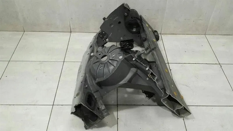BMW 6 Series E63 Left Front Chassis Leg 41117120871 Left Front Wheel Arch-