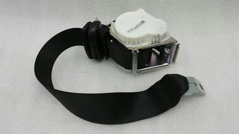 BMW 6 Series E63 rear seat belt 7918744 seat belt belt rear-