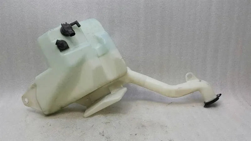 Chevrolet Corvette C6 washer fluid reservoir 10339237 washer fluid reservoir -