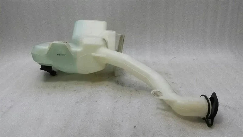 Chevrolet Corvette C6 washer fluid reservoir 10339237 washer fluid reservoir -
