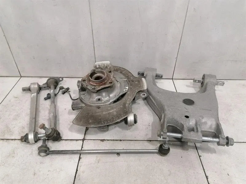 Ferrari 488 F142M Left Rear Hub 299933 Wheel Bearing Housing Rear Left SET SET-