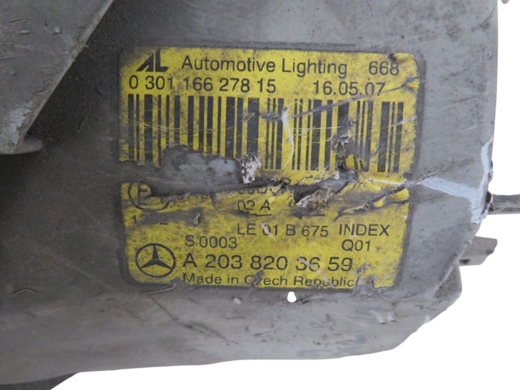 A2038203659 Headlight right MERCEDES-BENZ C-CLASS (W203, CL203) (2000-2011)