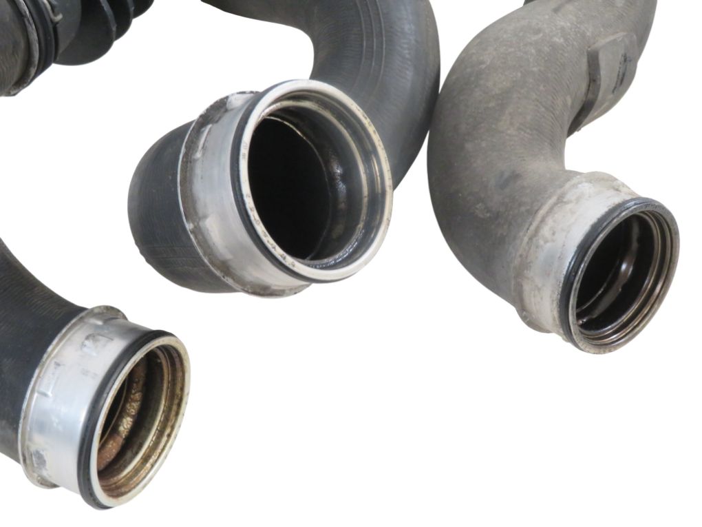 A2035282882 A2035283382 A2035283482 Intercooler pipe set MERCEDES-BENZ C-CLASS (W203, CL203) (2000-2011)
