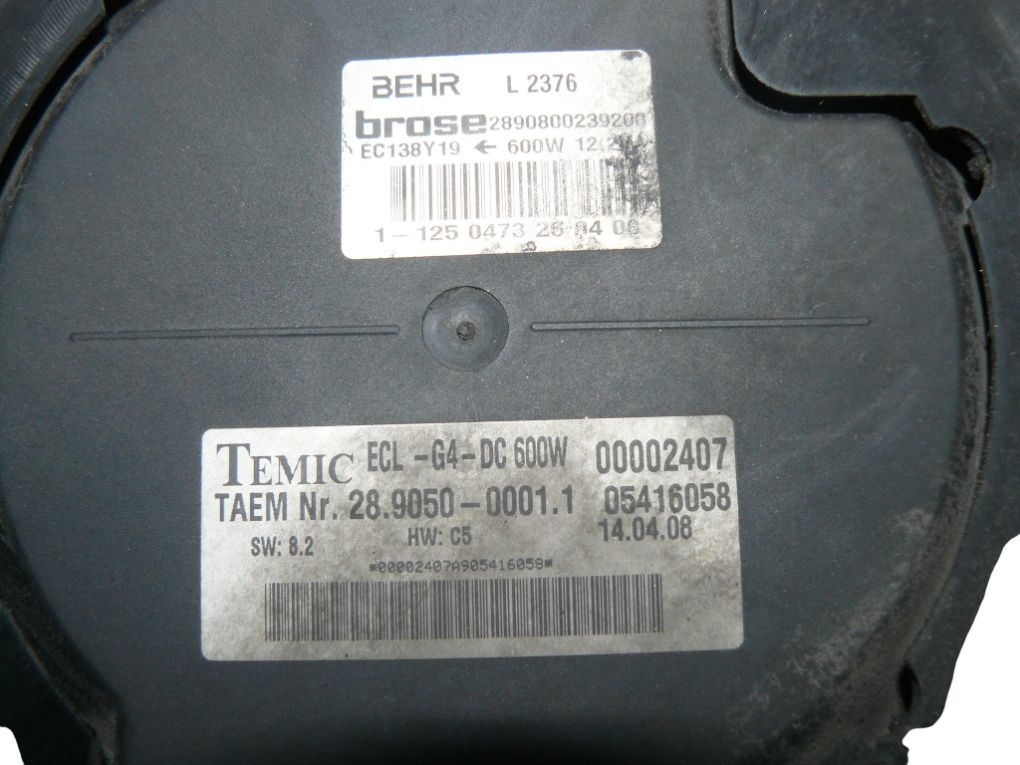 04677769AI Radiator Fan Electric CHRYSLER VOYAGER V (RT) (2007-2016)