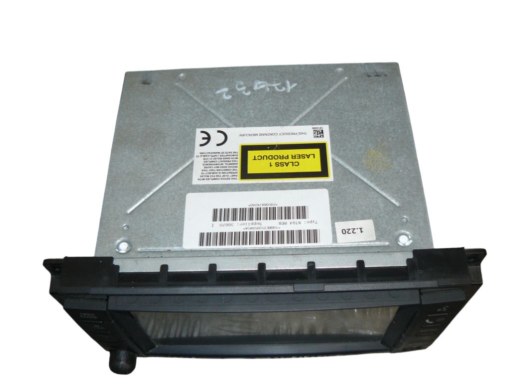 P05064742AD Radio CHRYSLER VOYAGER V (RT) (2007-2016)