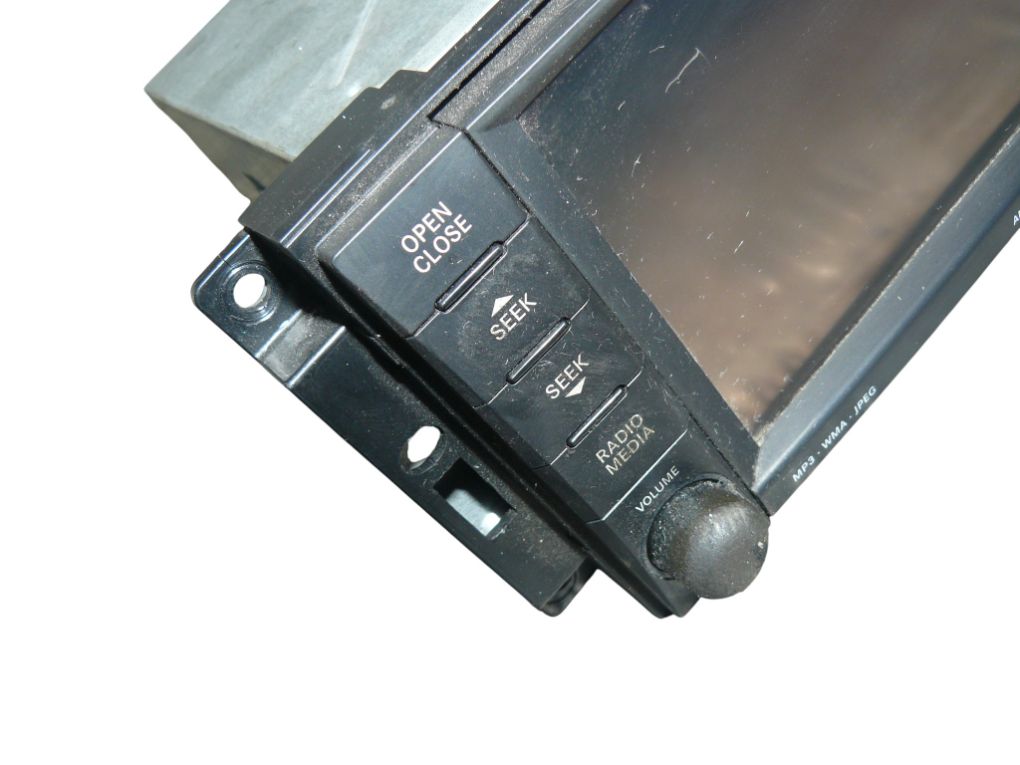 P05064742AD Radio CHRYSLER VOYAGER V (RT) (2007-2016)