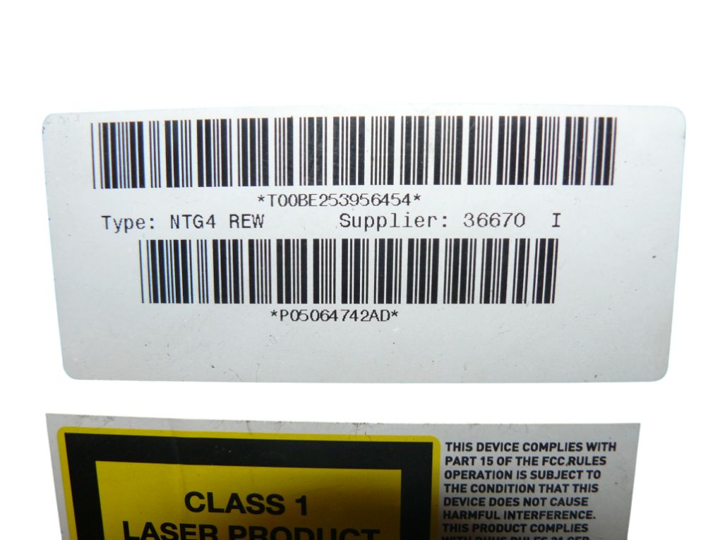 P05064742AD Radio CHRYSLER VOYAGER V (RT) (2007-2016)