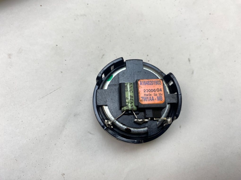 A1648202202 Set of loudspeakers MERCEDES-BENZ ML-CLASS (W164) (2005-2011)