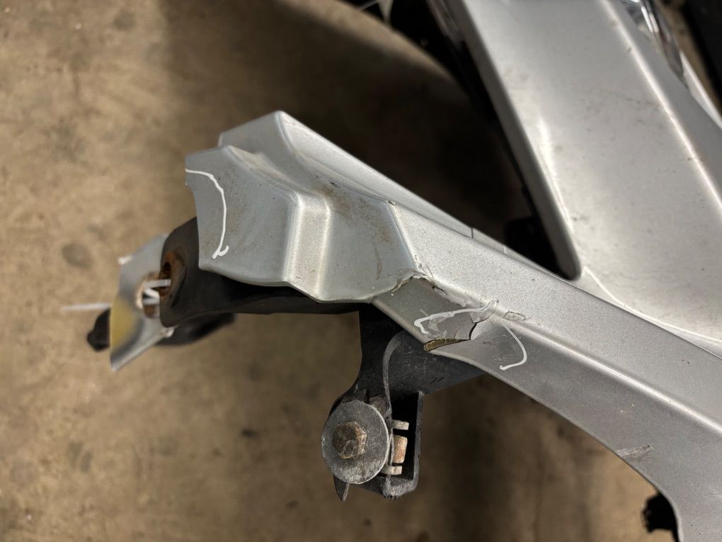 A1648856025 Front Bumper MERCEDES-BENZ ML-CLASS (W164) (2005-2011)