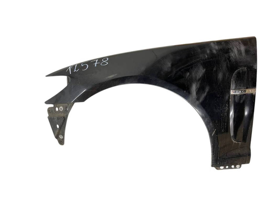 8X23165665A Fender Front Left JAGUAR XF (X250, CC9) (2008-2015)