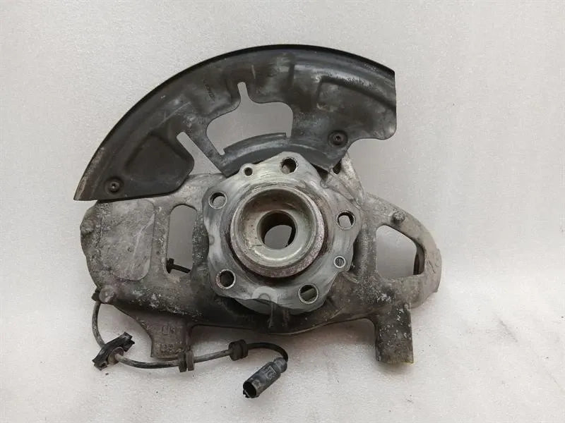 Ferrari 488 F142M Left Front Hub 304731 Wheel Bearing Housing Front Left