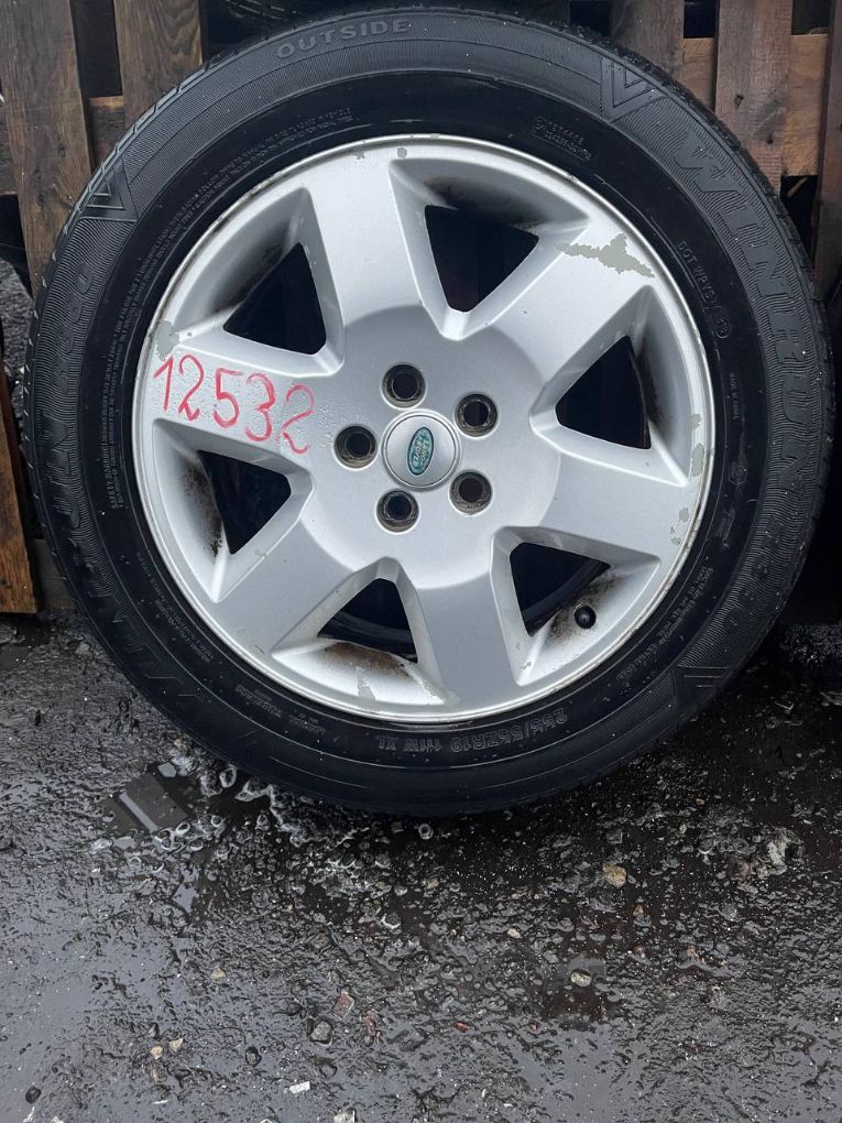 8JX19 ET53 D72.6 5X120 Rim set With Tyres 4 pcs LAND ROVER DISCOVERY III (TAA) (2004-2009)