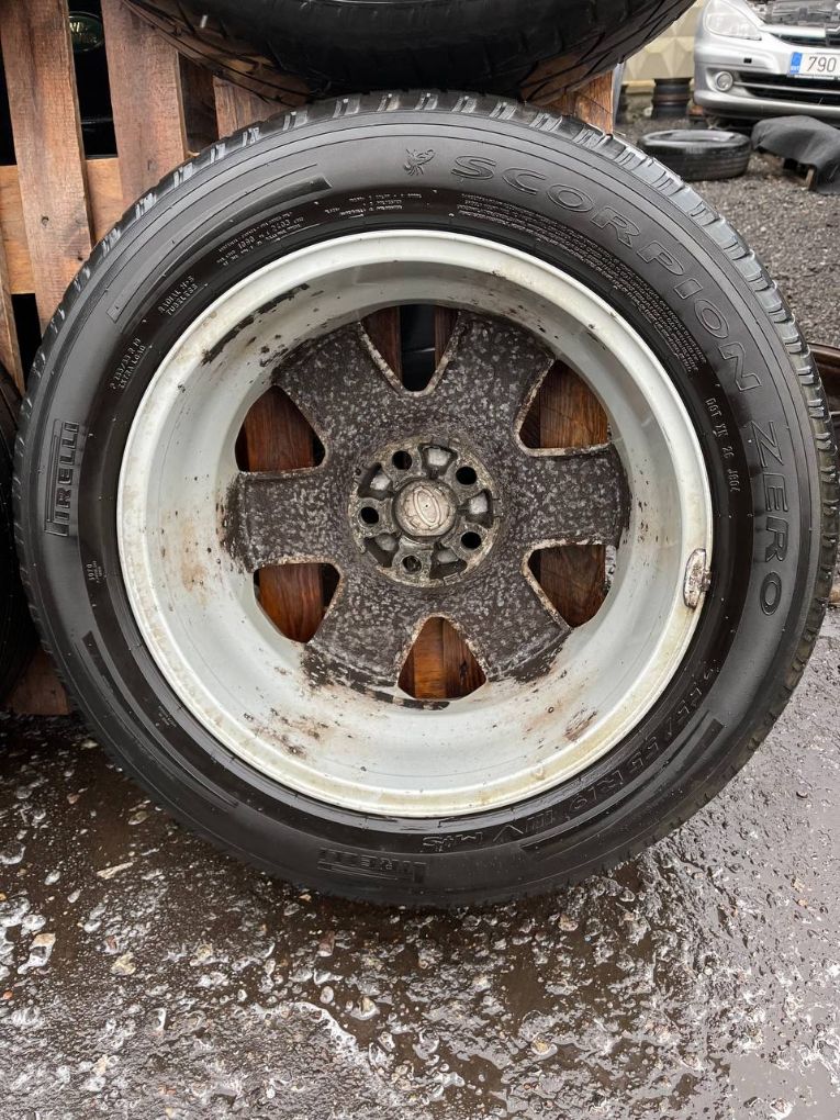8JX19 ET53 D72.6 5X120 Rim set With Tyres 4 pcs LAND ROVER DISCOVERY III (TAA) (2004-2009)